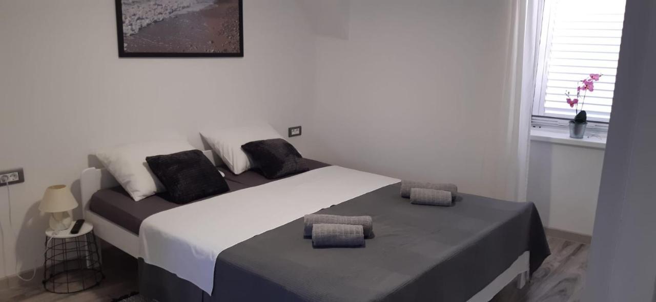 Apartman Goga Draga Bašćanska Kültér fotó